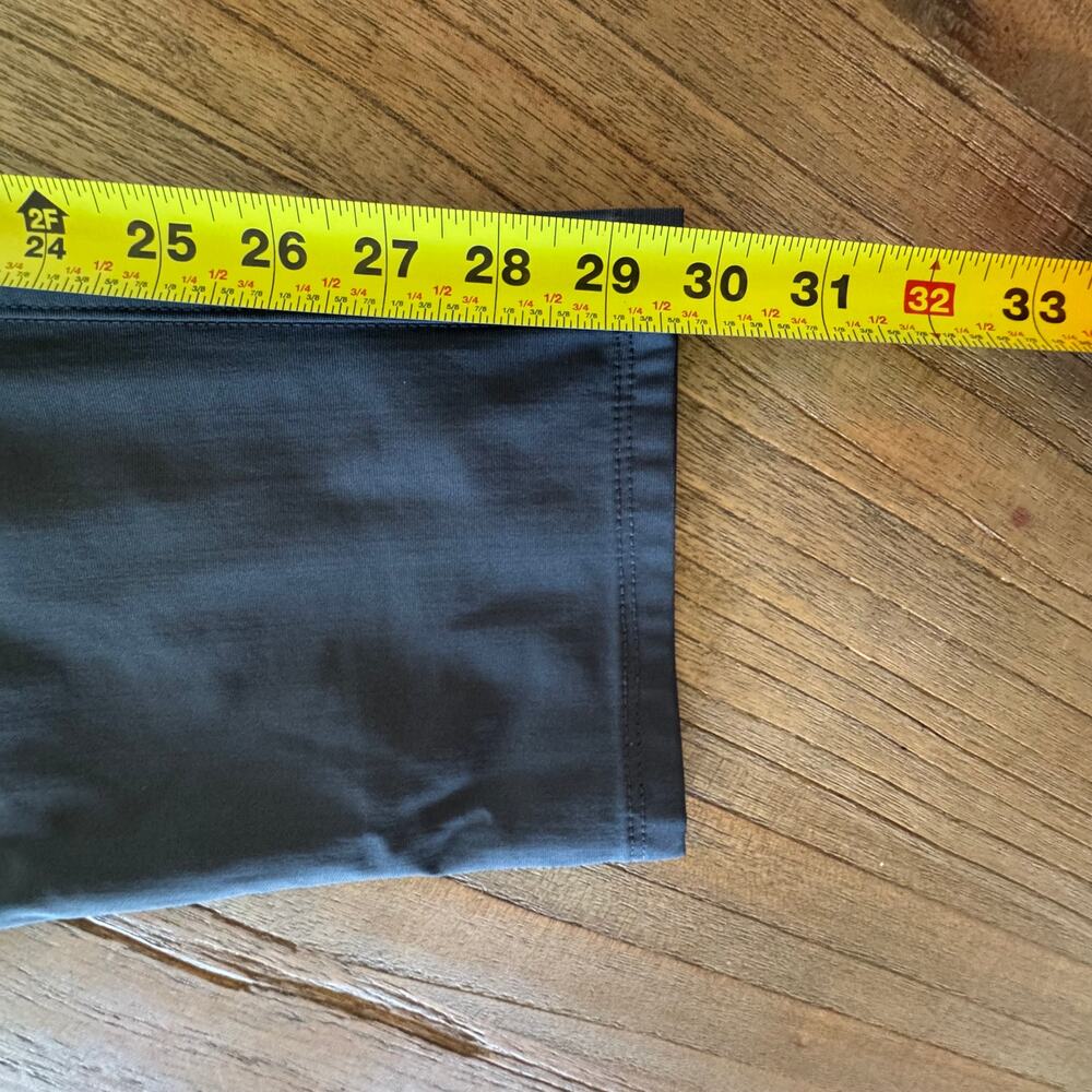 Vuori Men's Meta Slim Athletic Pant - Size 32 - Picture 6 of 7